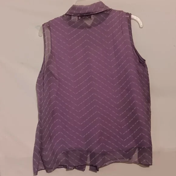 New York City Lavender Sleeveless Blouse Size Small - Picture 3 of 3